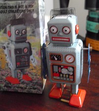 COOL Modern Tin Windup Robot in Box - Gray-Blue Robot Man 4 1/2" Tall MS294