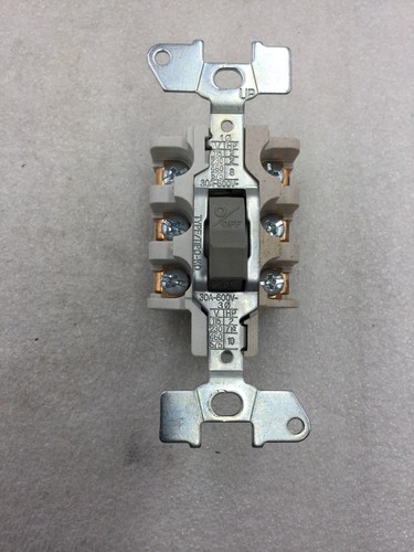 Interruttore Avviamento Motore Manuale Square D 2510KR2H 30 Amp 600 VAC fino a 10HP - Foto 2 di 12