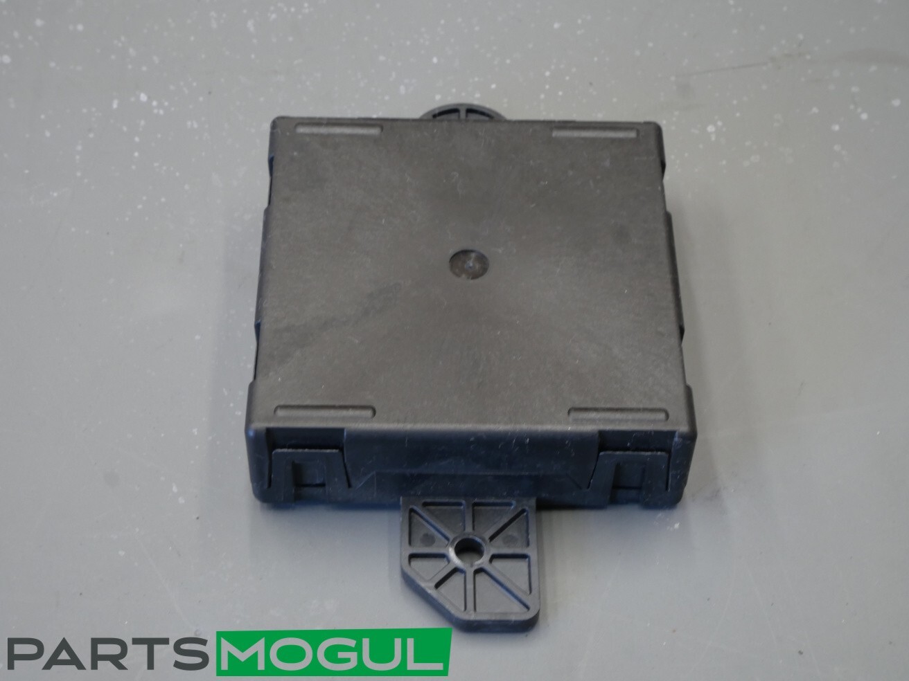 2017-20 MASERATI LEVANTE REAR LEFT DOOR CONTROL MODULE CAN CODE ECM M161 GHIBLI
