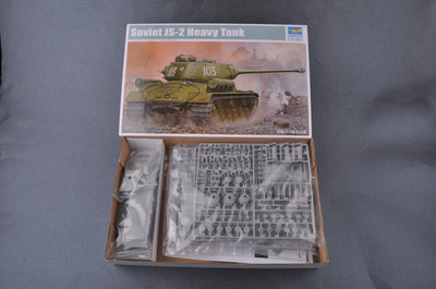 Trumpeter 1/35 05588 Soviet JS-2 Heavy Tank