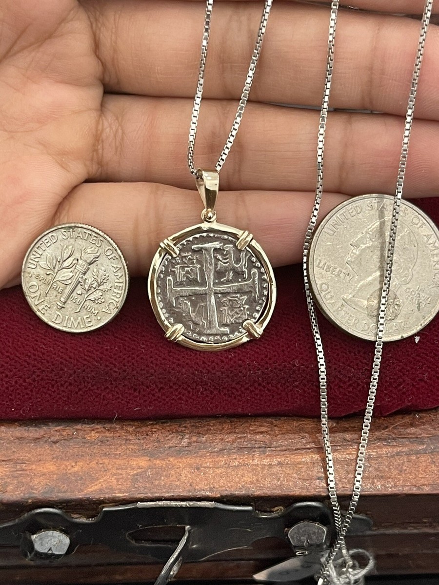 【Lavishe】Sera Vintage Coin Pendant Key Ring ATOCHA SILVER MINI COIN PENDANT IN 14K REAL SOLID GOLD BEZEL