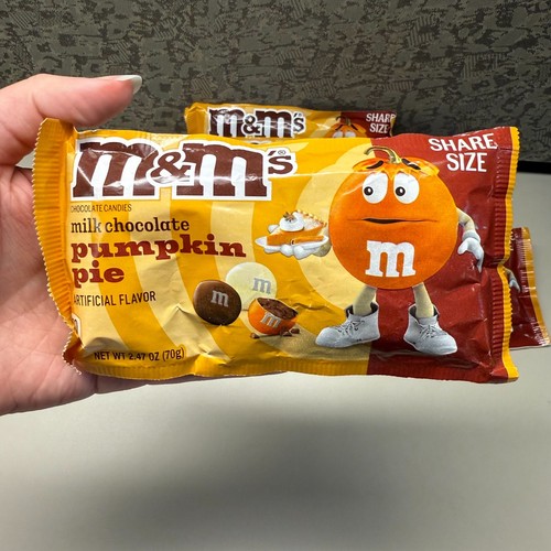 M&M’s Pumpkin Pie Milk Chocolate Candy Share Size 2.47 oz, LIMITED EDITION, 5ct - Picture 2 of 3