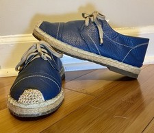 Women  s Leather Casual Shoe