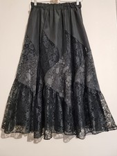 VINTAGE 80s  MADE IN FRANCE JUPE JUPON NOIR DENTELLES GOTHIQUE ROMANTIQUE SKIRT