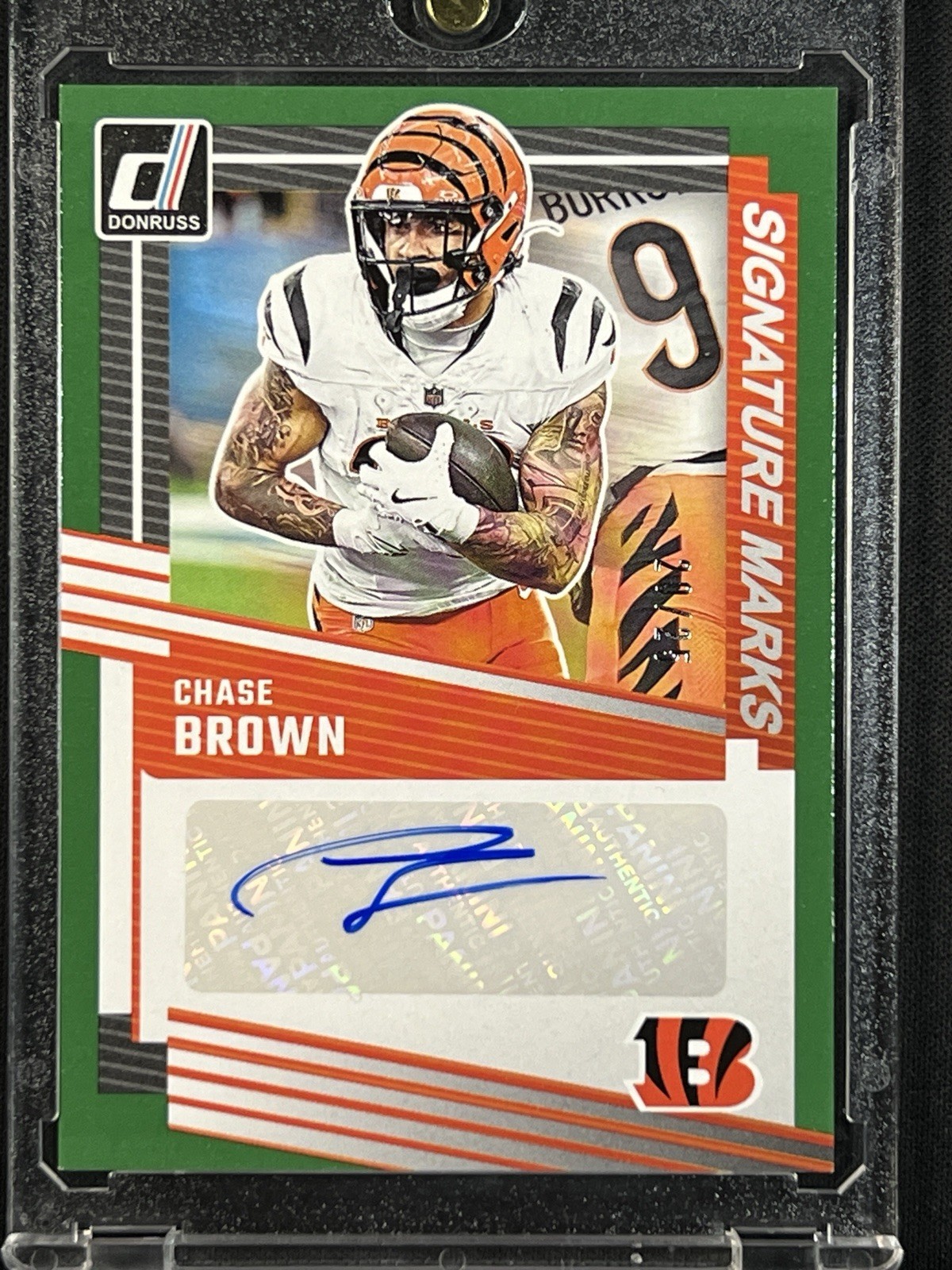 Chase Brown Auto 2025 Donruss Signature Marks Green /25 Cincinnati Bengals