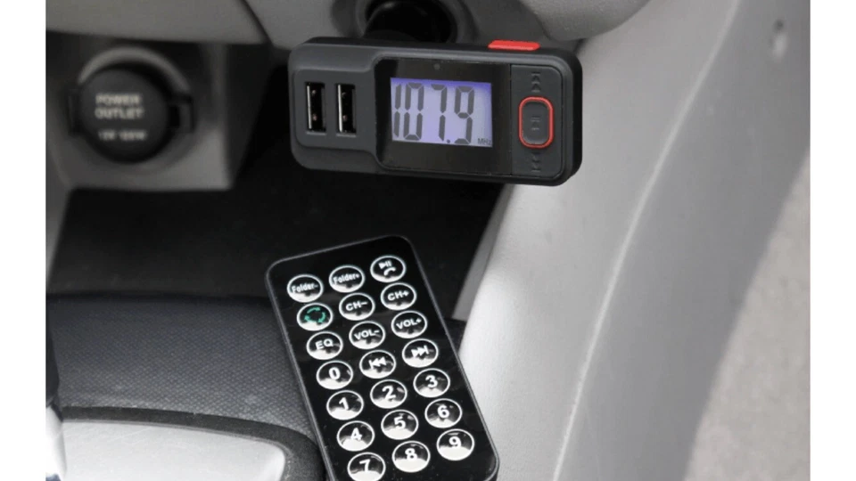 AIV Bluetooth FM Transmitter FMT 719 BT-RDS - NP 39,99 € - Bild 4 von 4