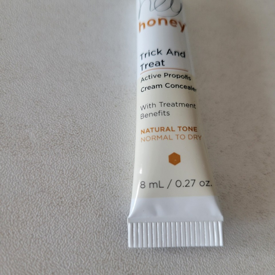HEY HONEY Trick and Treat Active Propolis Cream Concealer Natural Tone