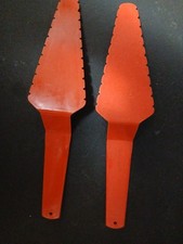 Vtg Tupperware Lot Of 2 Red Plastic Pie/ Cake Server's