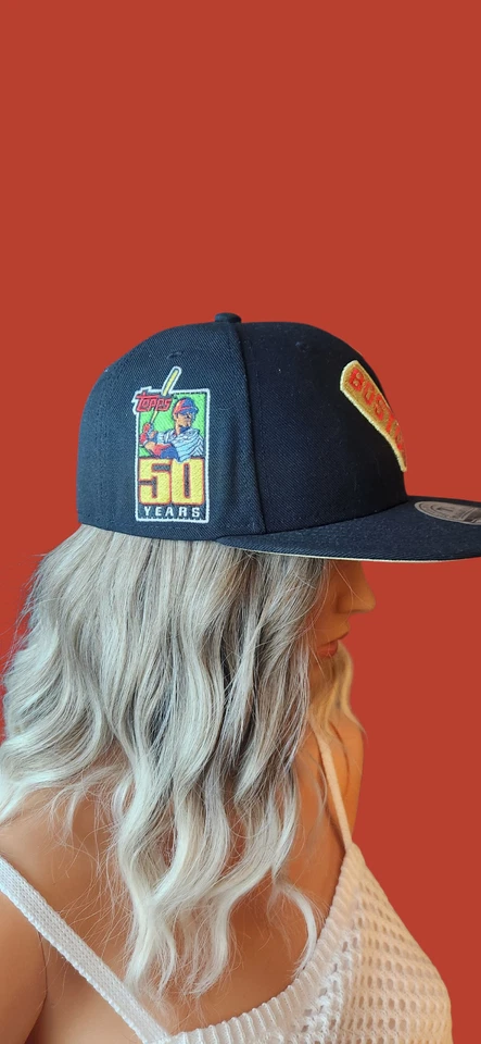 Mitchell & Ness 2001 Boston Red Sox 50 yr anniversary 7 1/4 hat with Topps pin - Image 3 of 4