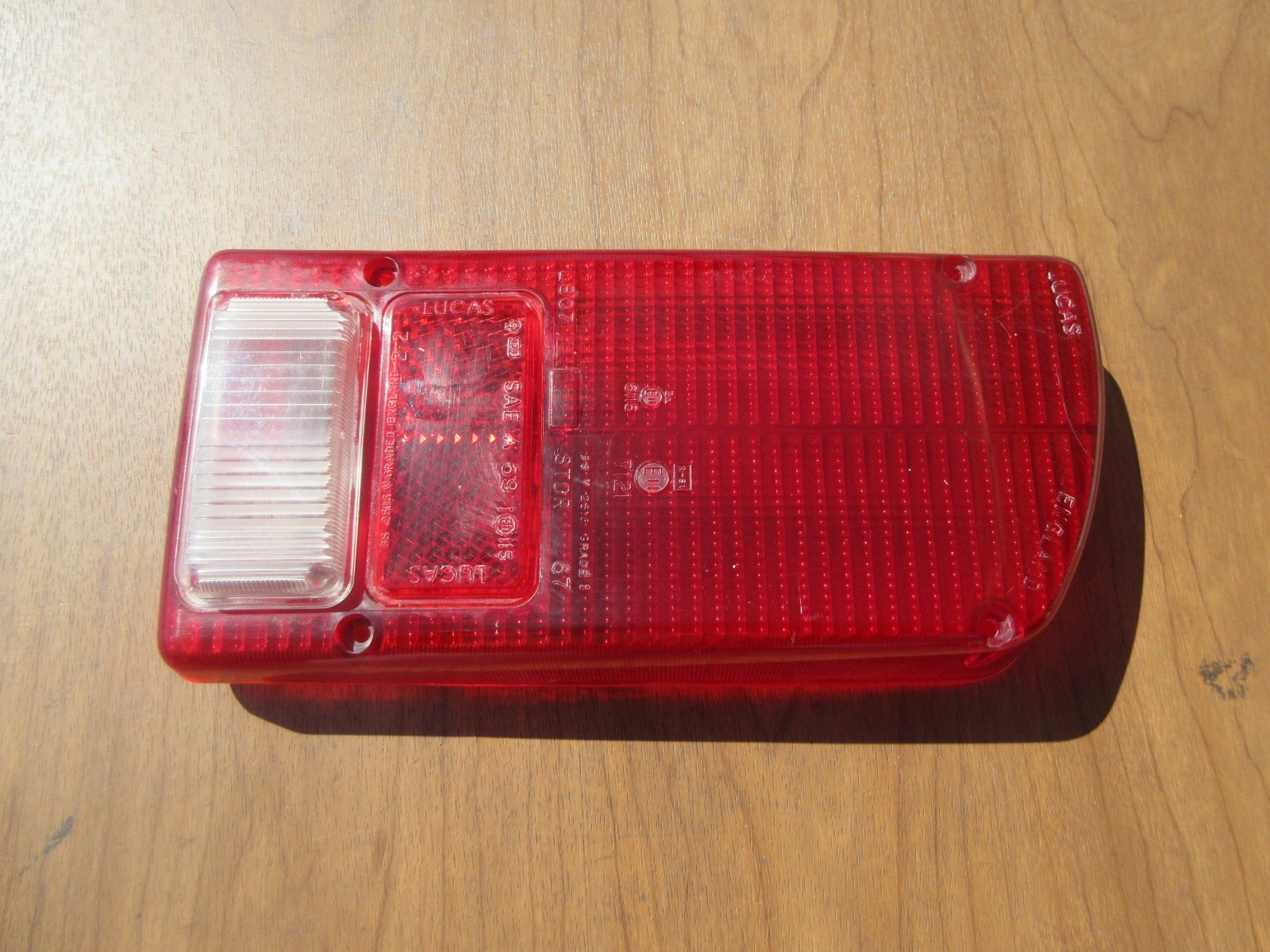 Lotus Elan Right Light lens P/N 54578547