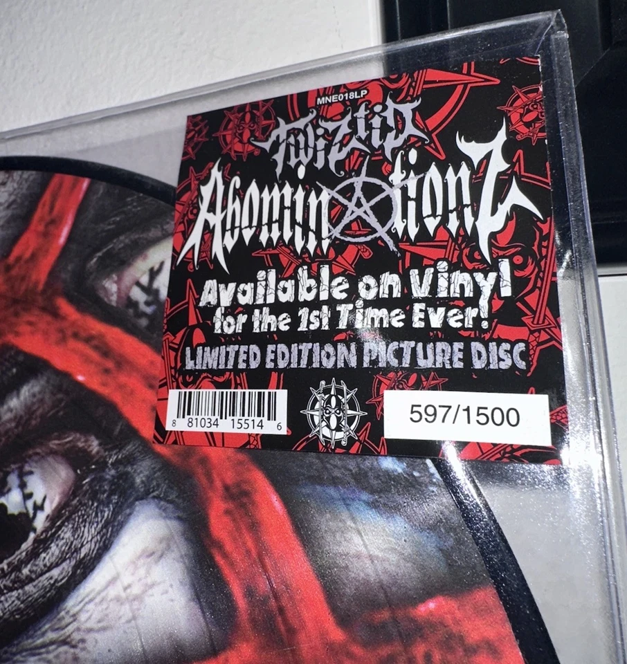 Twiztid Abominationz Picture Disc LP & 7inch Vinyl SINGLE LIMITED TO 1500 - Image 2 of 4