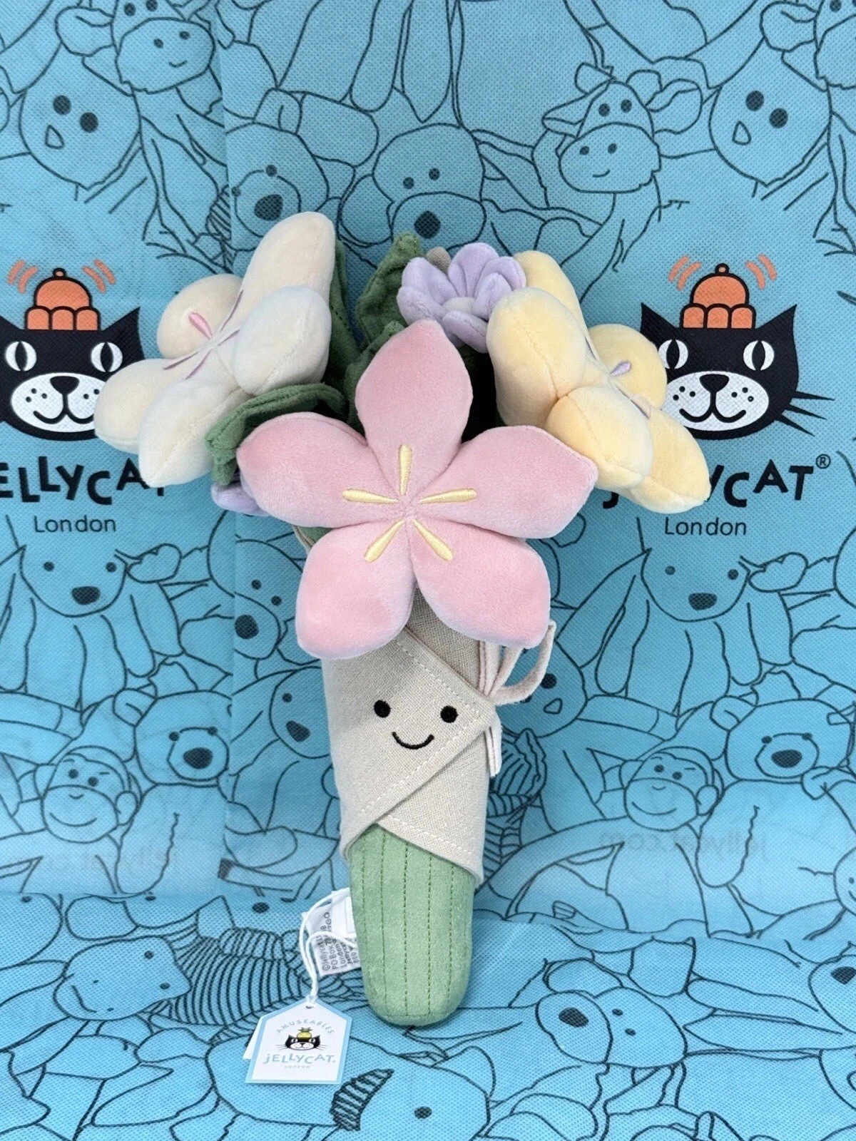 Jellycat Amuseable Bouquet Of Flowers Plush Toys Brand New With Tags Dust Bag UK - Picture 1 of 3