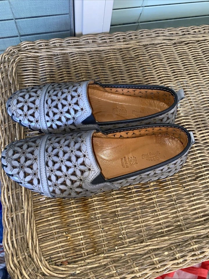 Spring Step Flowerflow Leather Cut Out Slip On Loafer Shoe Women's 38/7 Gray - Image 2 of 4