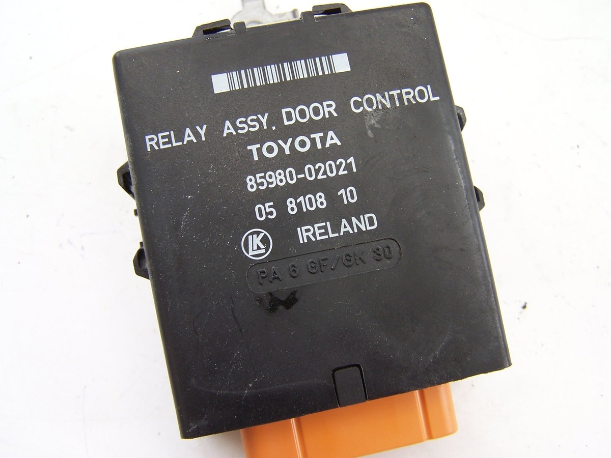 Toyota Corolla Door Control Relay 85980-02021 (2000-2002) | eBay UK