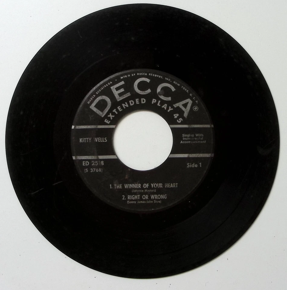 KITTY WELLS THE WINNER OF YOUR HEART/RIGHT OR WRONG/THE PACE... VINYL 45 57-71 Foto 3 de 3