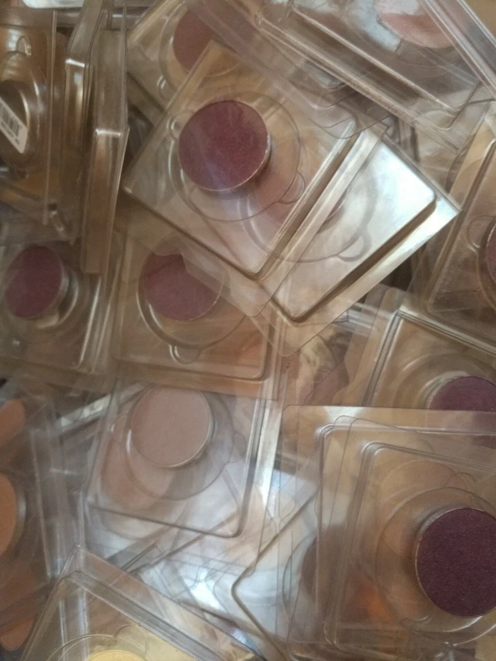 Sue Devitt Silky Eye Shadow Refills 7 Beautiful Shades Full Size / Sealed - Image 2 of 4