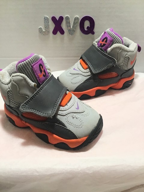 diamond turf shoes