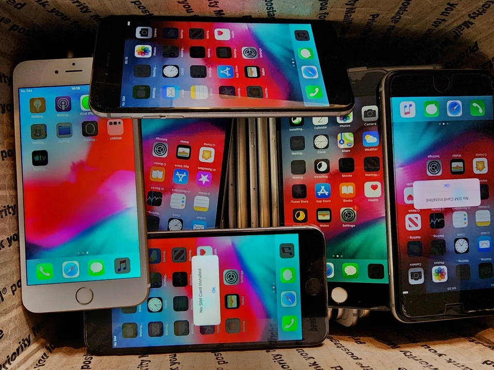 Smartphone Apple iPhone aleatorio - Desbloqueado o bloqueado Foto 2 de 4