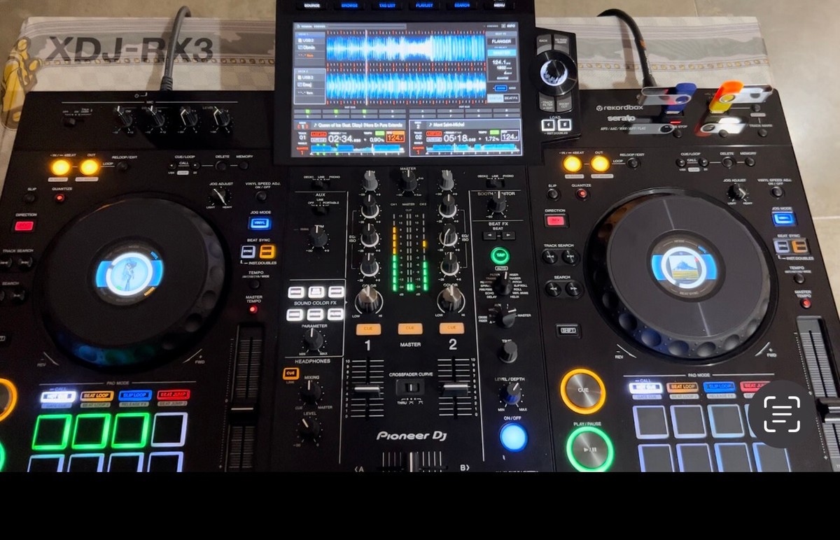 Pioneer XDJ-RX3 DJ Controller+Speaker, QSC K12.2+Speaker