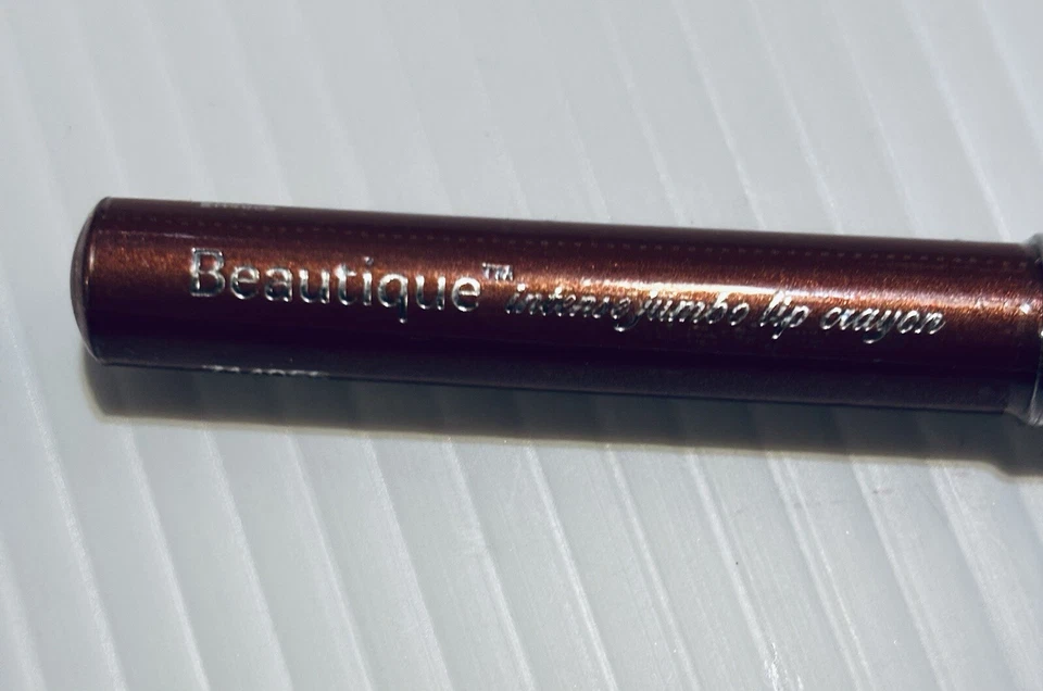 Beautique Intense Lip Crayon CORAL SHIMMER 714055 - Image 4 of 4