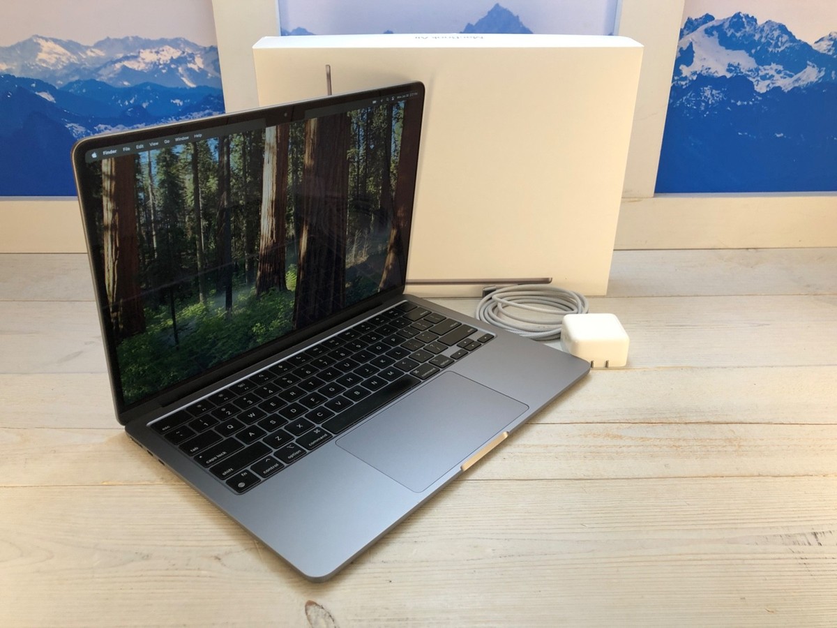 Apple MacBook Air 2022 13