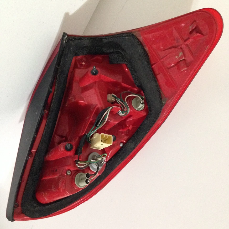 2006 2007 2008 Toyota RAV4 RAV-4 Left DRIVER Side LED Tail Light Lamp OEM Shiny - Image 4 of 4