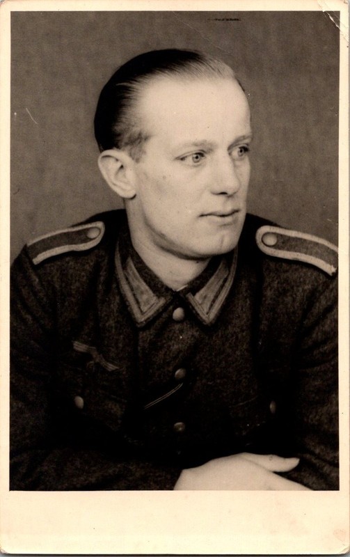 WW2 WWII German Army Military Wehrmacht Photo Postcard Soldier Studio Portrait