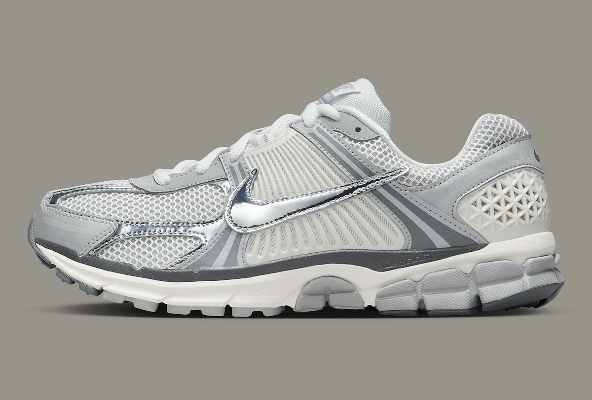 Nike Air Zoom Vomero 5 Summit White Metallic Silver IM2219-121