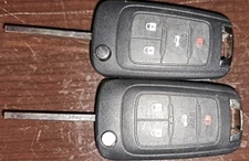 NEW OEM  Genuine CHEVY  logo Flip Key Remote Strattec:  5912543 FCC: V2T01060512