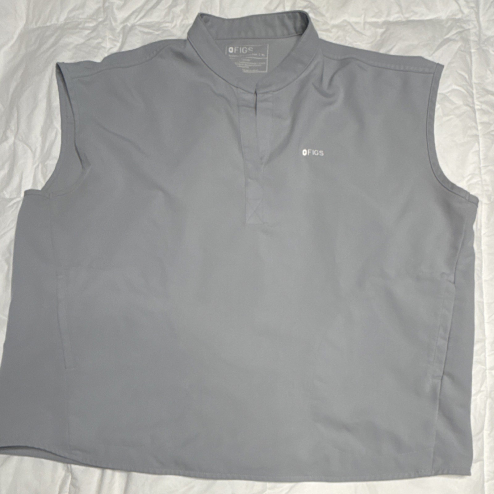 FIGS Technical Collection Gray Solid Sleeveless S… - image 1