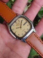 Vintage Seiko 5 7019-5440 Automatic Day/Date Men's Japan Made Wristwatch