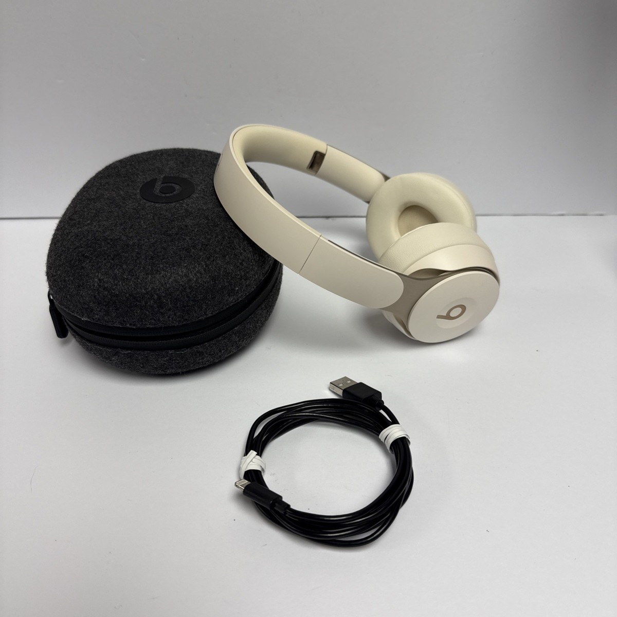 Beats by Dr. Dre Matte Ivory Solo Pro Bluetooth Wireless