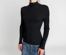 DDP A.P.C. women’s wool blend sweater basic city knit size S