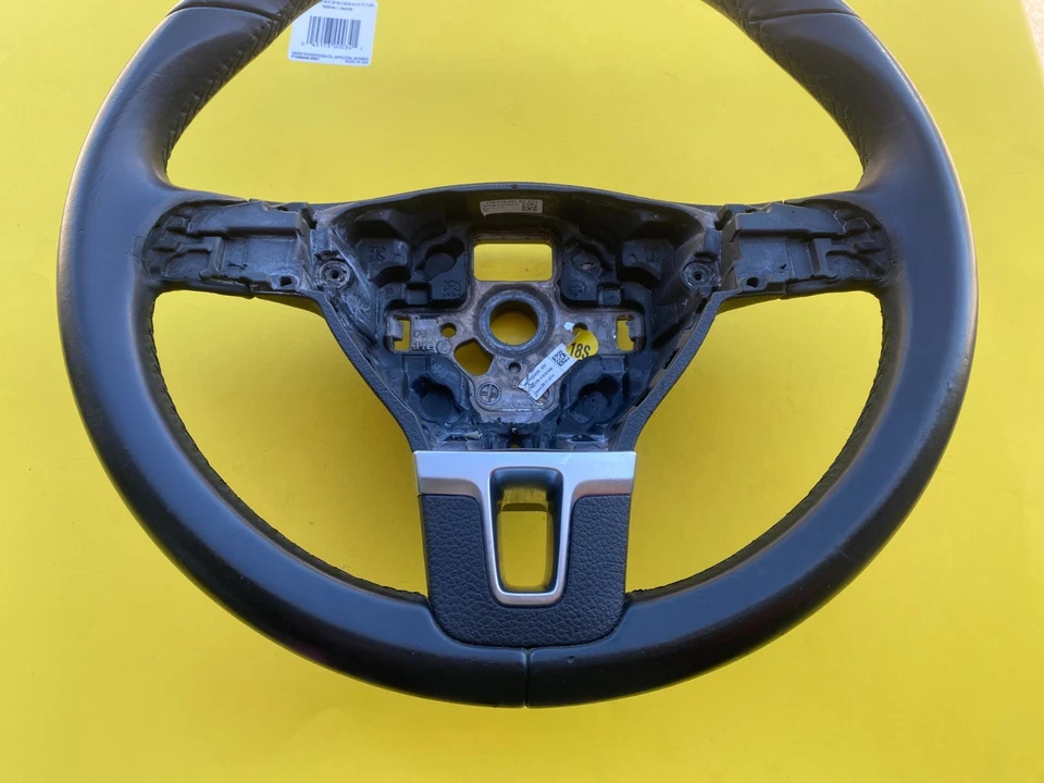 GENUINO VOLANTE VOLKSWAGEN TIGUAN 2012-2015 NEGRO ENVUELTO OEM 61978150G Foto 3 de 4