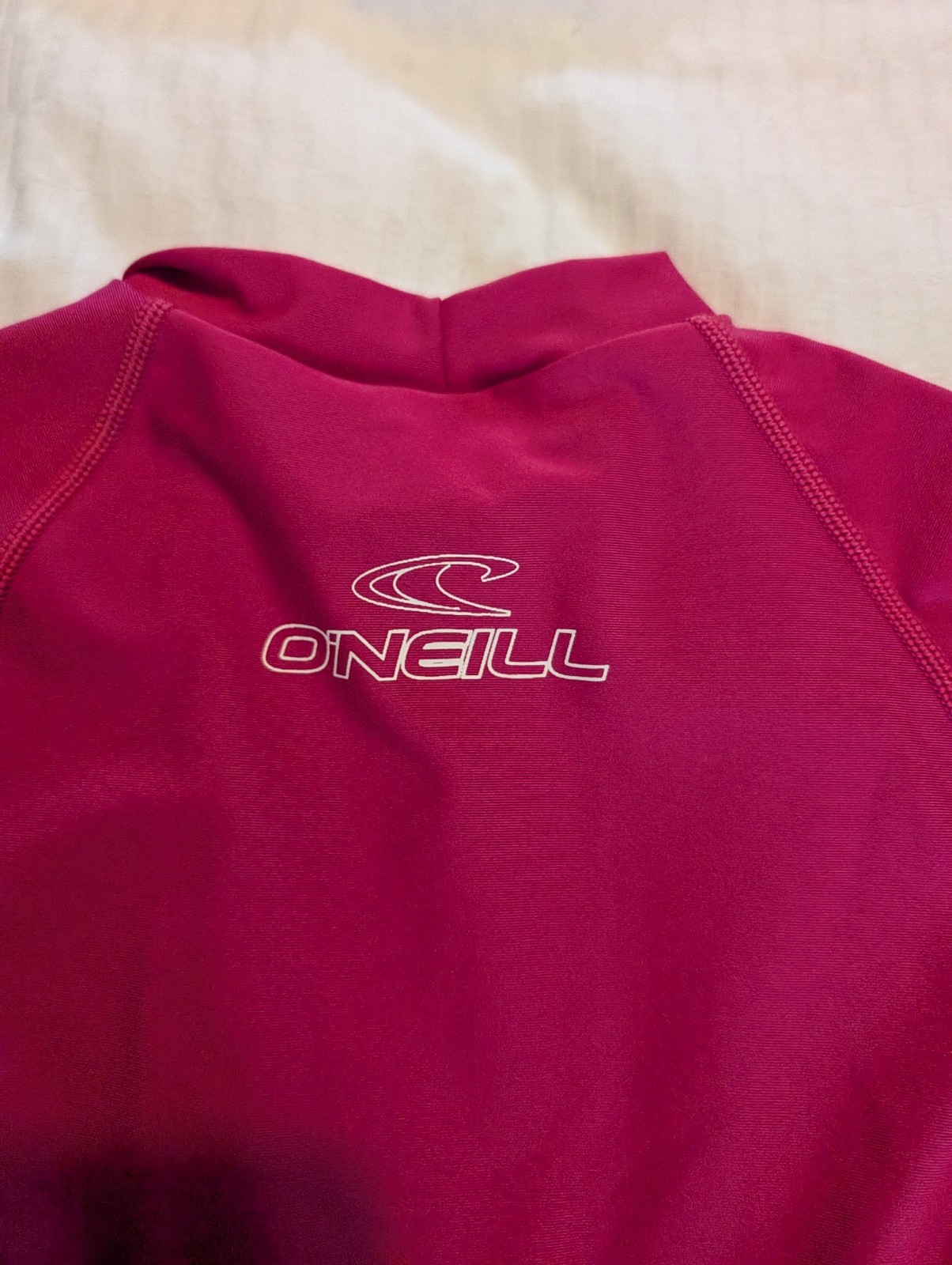 oneill ladies rash vest SPF 50+ raspberry pink size 8-10 image 5