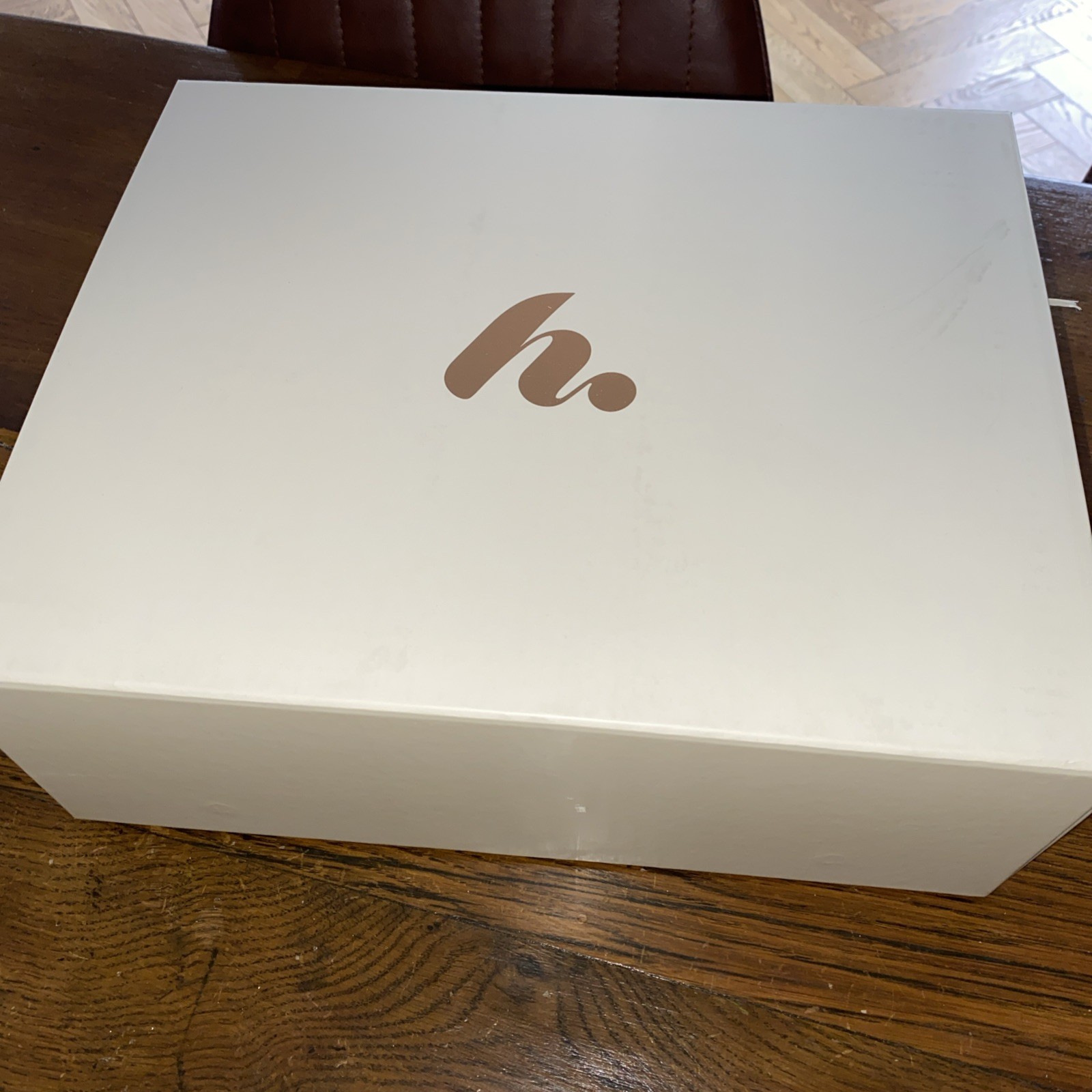 Clearwater Hampers Traditional Treats Gift Hamper with Chocolate, Biscuits, Cake