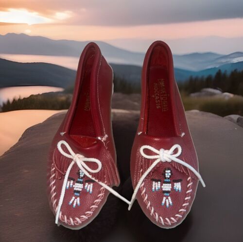 Vintage New Minnetonka Moccasin 9 Red Beaded Thunderbird Leather Slip On 70s 80s