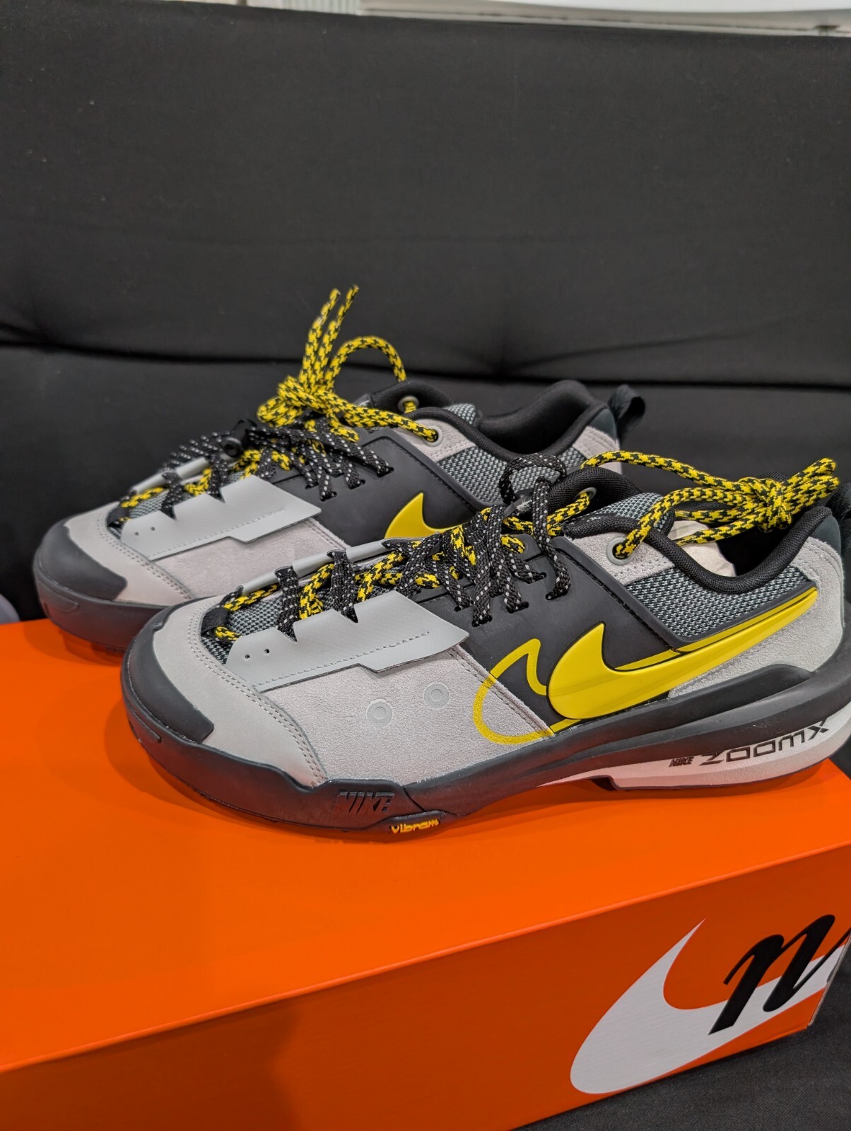 SACAI X NIKE Taglia 11 Nike sacai x Zegamadome Argento Opaco Tour Giallo