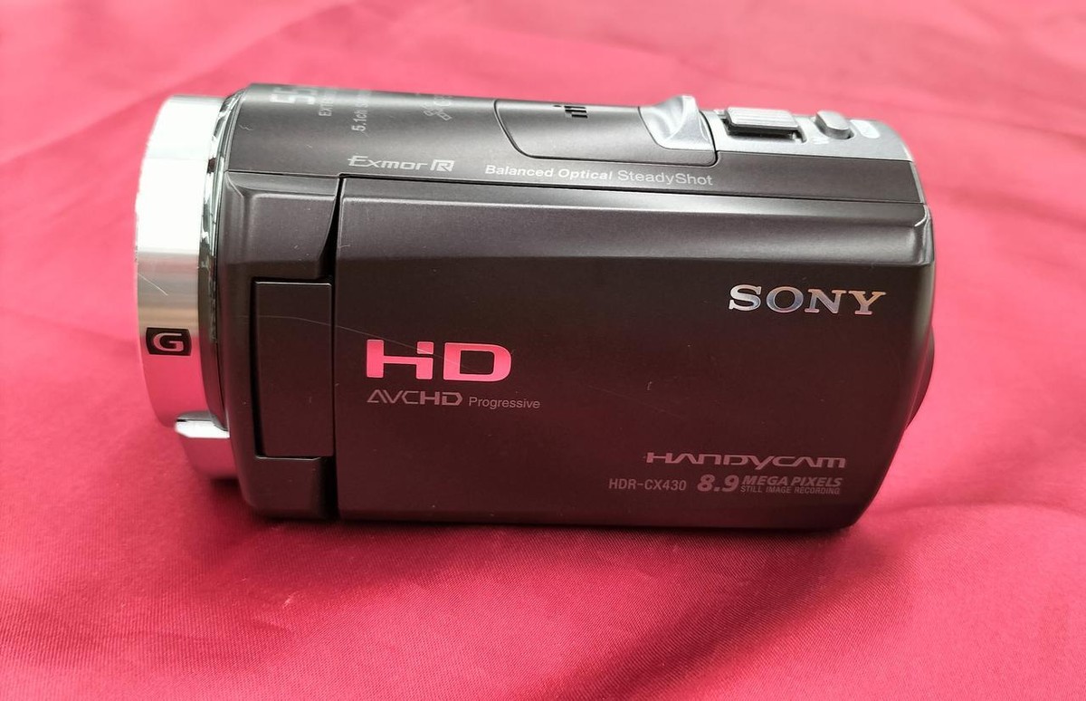 SONY ハンディーカム　8.9メガピクセル ソニーHDR-CX430V Amazon.com : Sony HDRCX430V 1080p HD 32GB Flash Memory