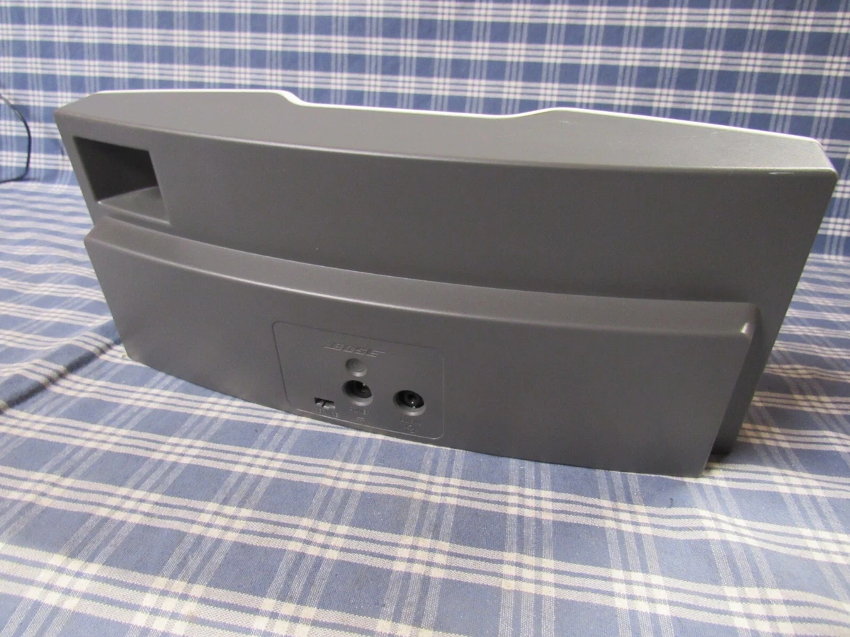 Bose Sound Dock XT Speaker System (Excellent Condition See Video) FREE SHIPPING.