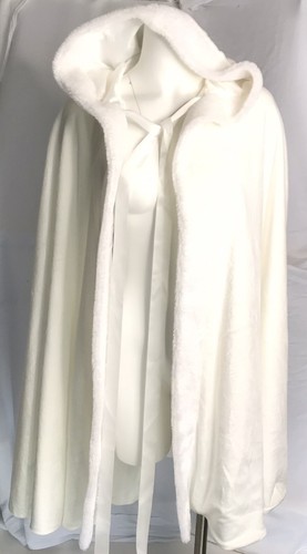 DOLLCAKE in Character Cloak Hooded White Faux Fur Cape Size XL