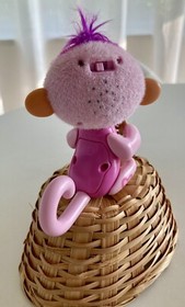 Fingerlings Interactive Pink Baby Monkey Heart Light Harmony Touch Reacts Sounds