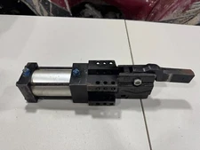 DESTACO 895 PNEUMATIC CLAMP