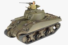 912101A Forces of Valor M4 Sherman 1/32 Model US Army 753rd Tank Btn w/1 Figure