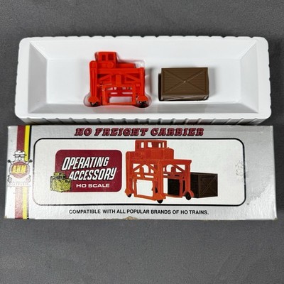 AHM - HO Freight Carrier Operating Accessory - HO Scale