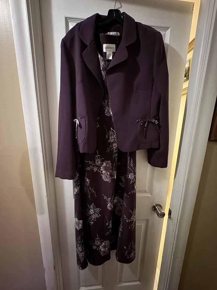 Vestido Studio one con chaqueta talla 14 con chaqueta, se puede usar en cualquier momento hermoso. Foto 4 de 4