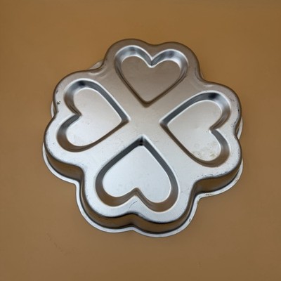 1989 Wilton #2105-1414 Heart Quartet Cakes Cake Pan Aluminum