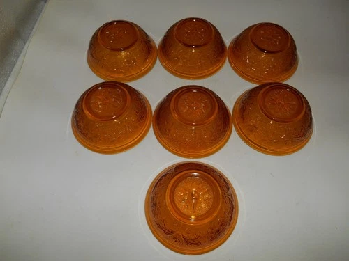 7 Vintage Anchor Hocking Desert Gold Sandwich Pattern 4 7/8" Small Dessert Bowls