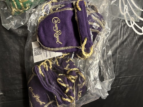 NEW Crown Royal Bourbon Display Tree Counter Unit w/100 CR Mini Bags And Skirt - Picture 5 of 9