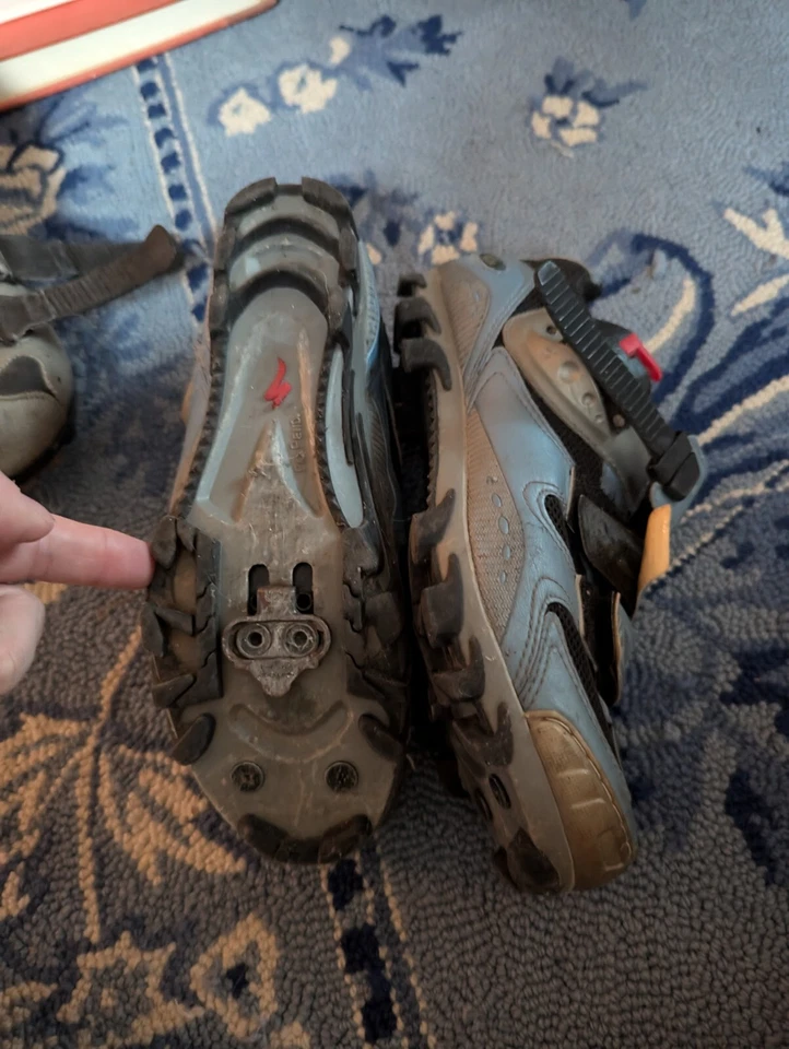 ZAPATOS DE CICLISMO SIDI BICICLETA DE CARRETERA PARA MUJER EE. UU. 7,5, PARA LOOK, SPD, CAMPY, MÁS Foto 3 de 3